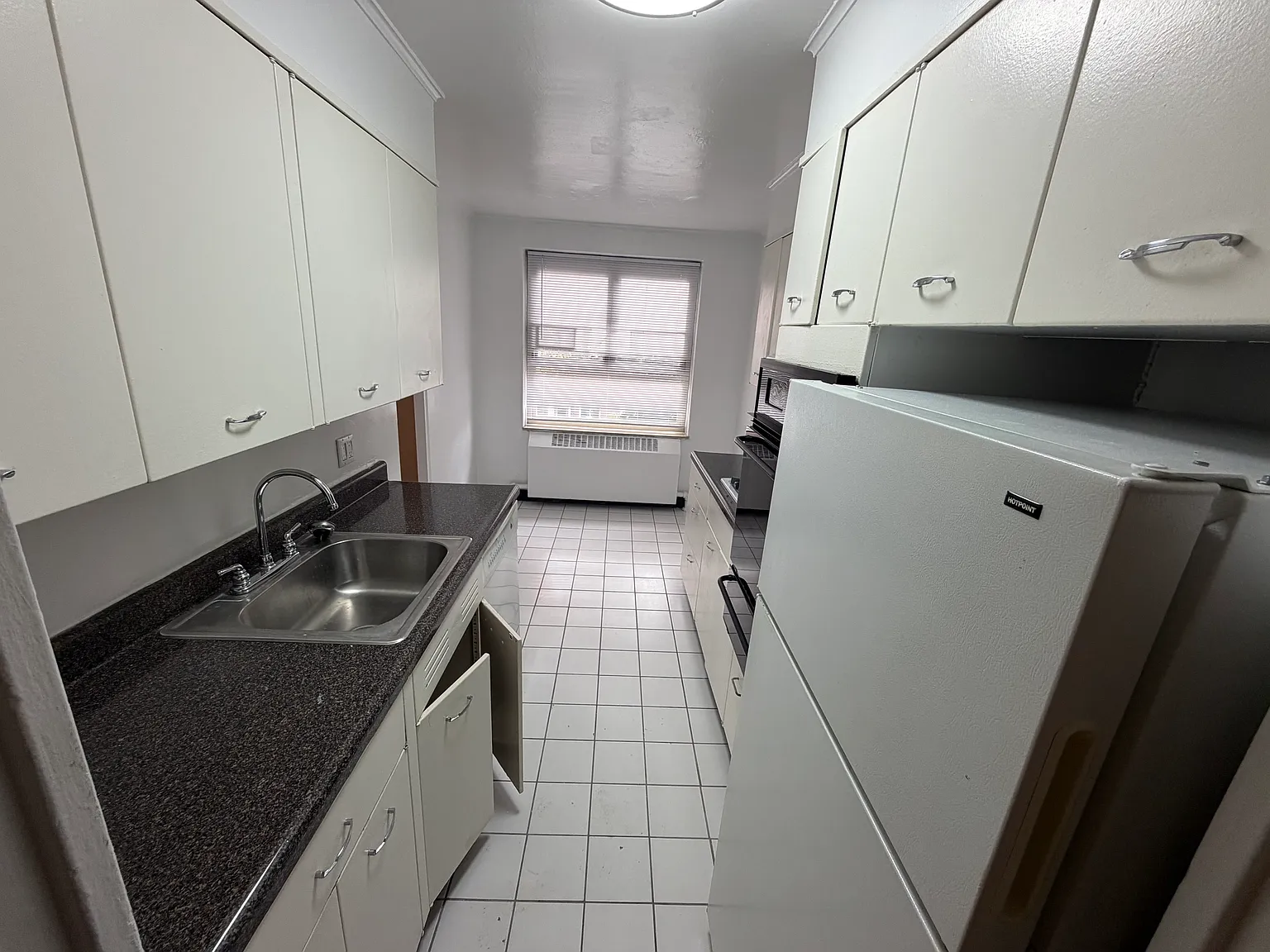 71st Cres, Fresh Meadows — Photo 4