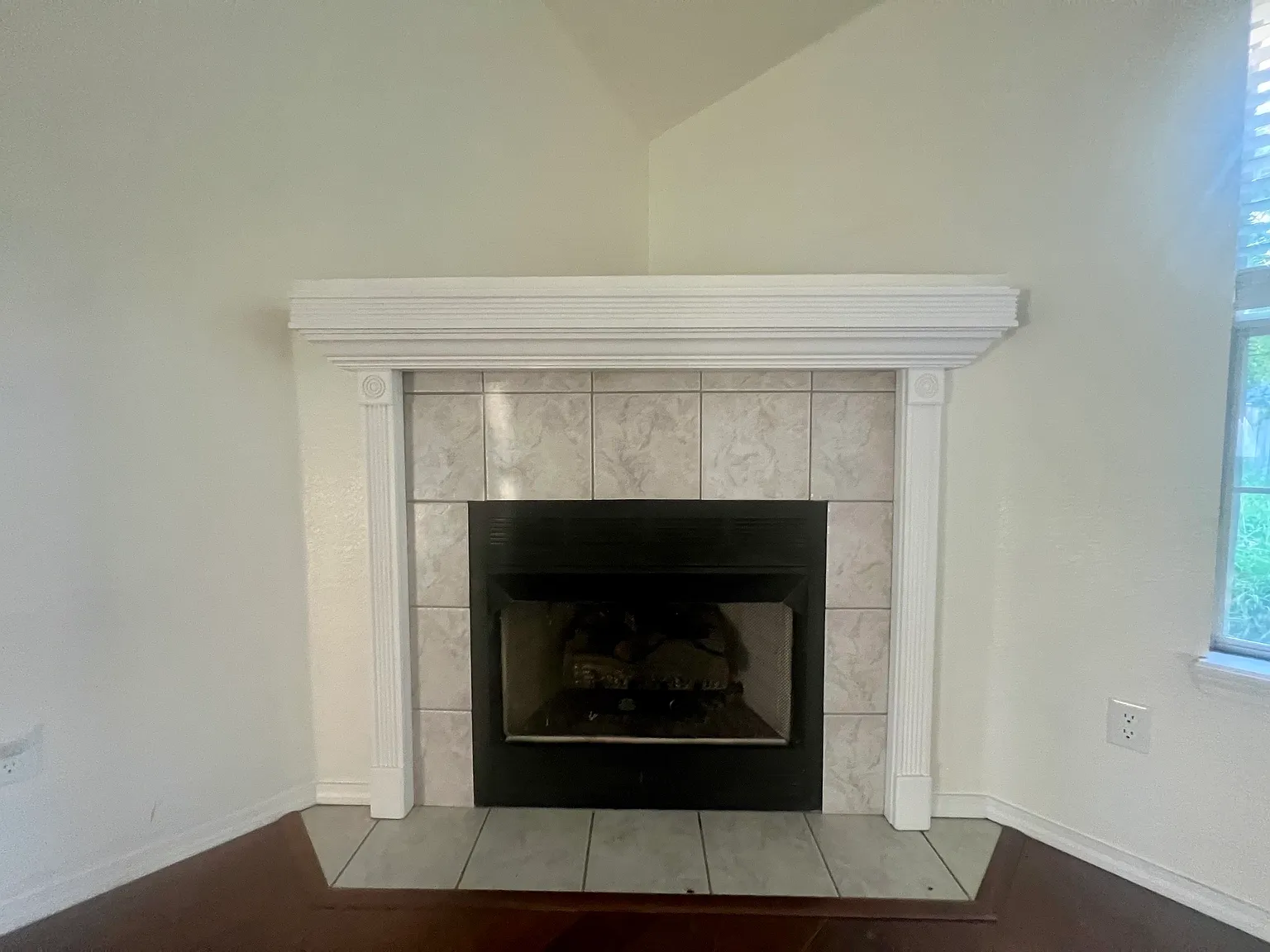 531 Walker Street - 1 — Photo 2