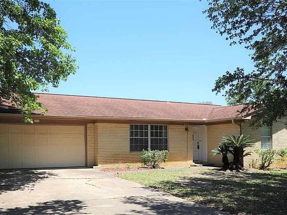 2nd image of 312 Smith Cir