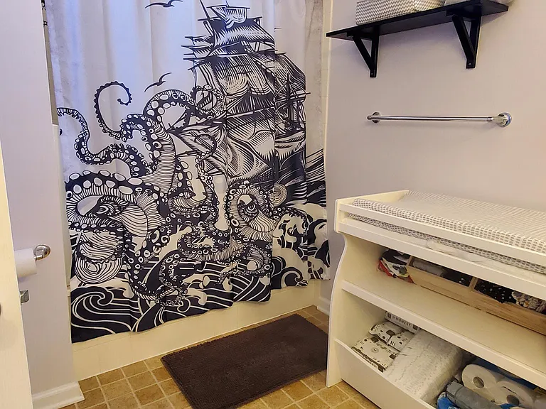 1639 N College Ave #3 — Photo 12