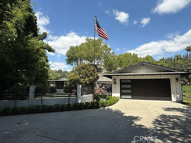 1st image of 1323 Kashlan Rd
