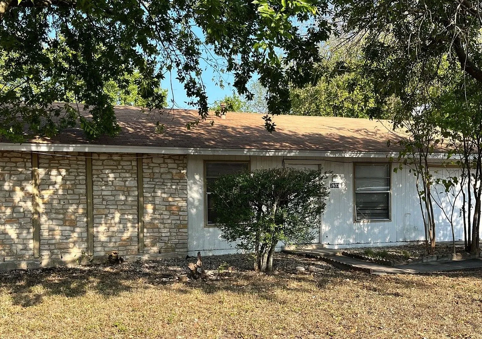 7603 Glen Vista — Photo 1