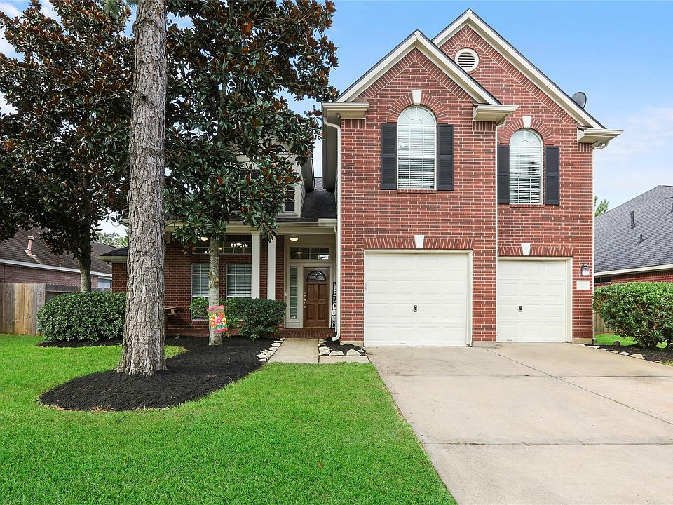 1st image of 15511 Valley Creek Dr