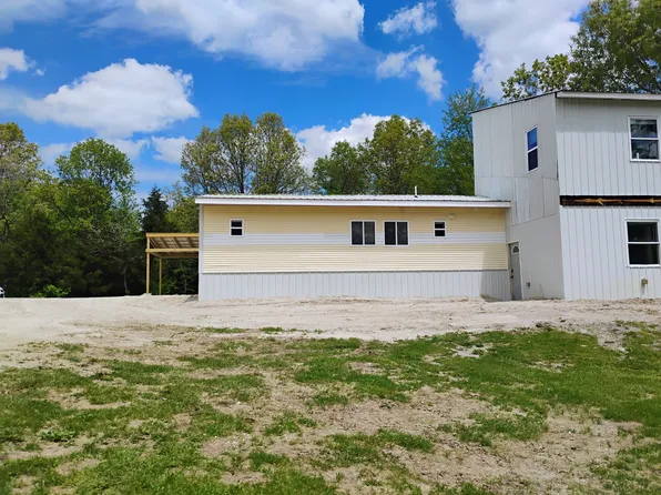 339 County Road 139, Higbee, MO 65257