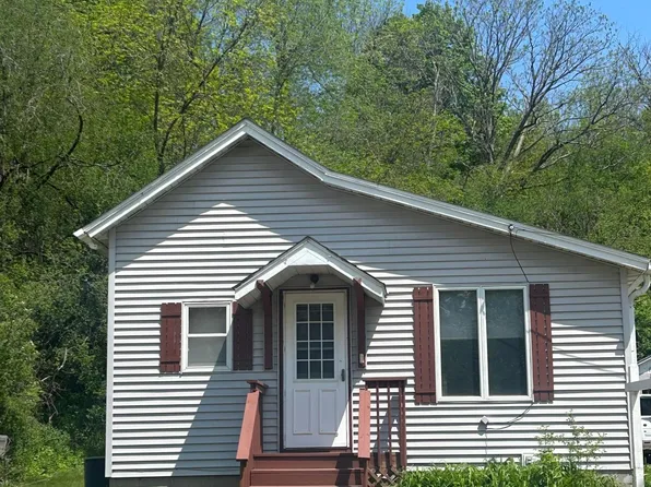 717 1st St, Glenwood City, WI 54013