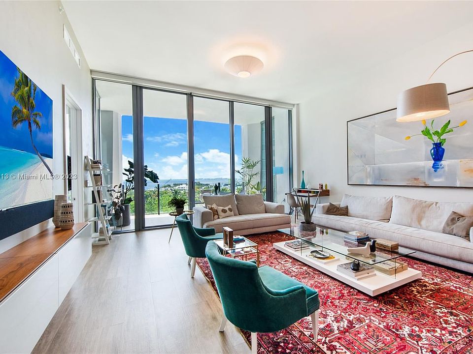 1st image of 2821 S Bayshore Dr Unit 8C