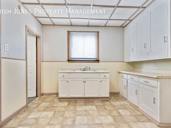 3rd image of 106 Reiman St #1