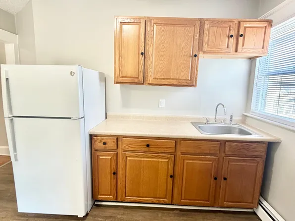84 Elizabeth St #3, New Haven, CT 06511