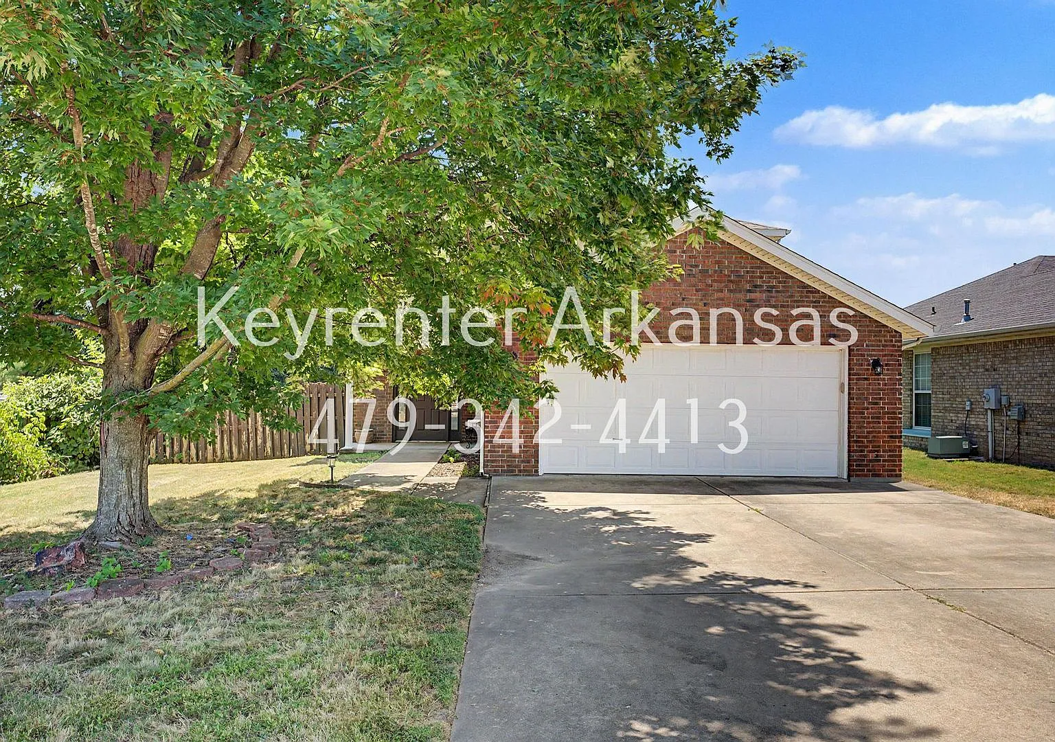 Bright & Spacious 3-Bedroom Bentonville Home — Photo 3