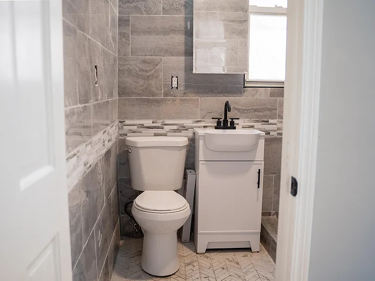 543 W Side Ave #3 — Photo 13