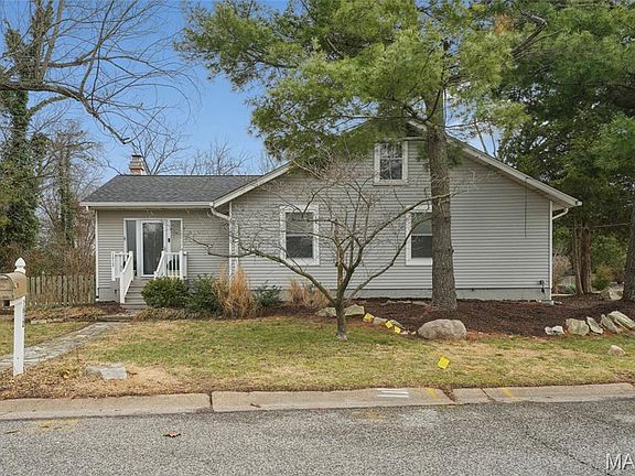 2nd image of 1612 Dougherty Ferry Rd