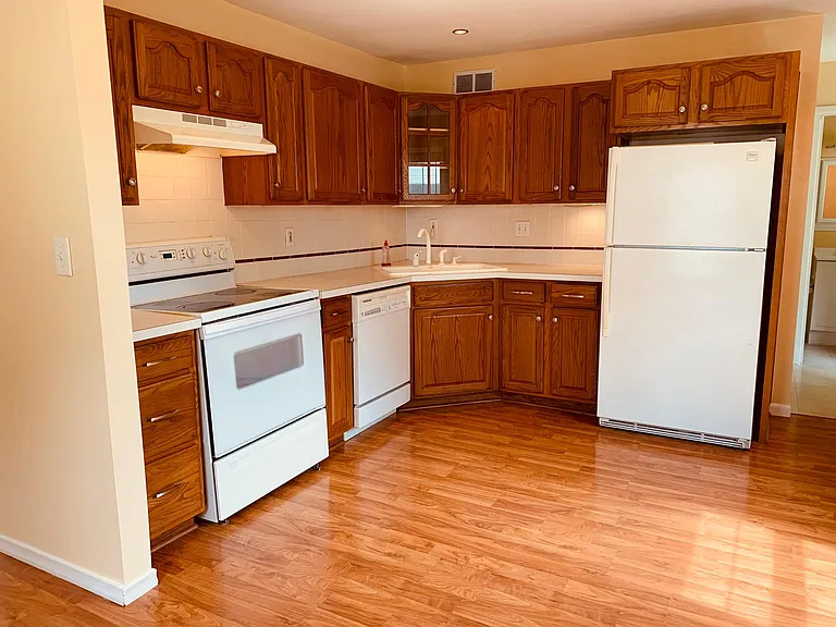 10838 Cragview Ct — Photo 4