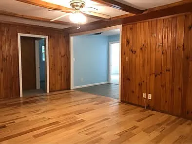 103 Opal Dr — Photo 3