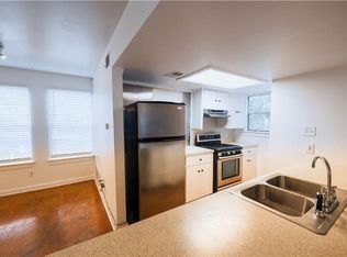 Clarkesville 2 Bed 1 Bath Available Now!, Austin, TX 78703
