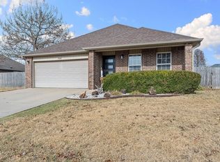 1304 Spruce St, Pea Ridge, AR 72751