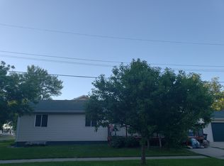 2021 2nd Ave S, Fargo, ND 58103
