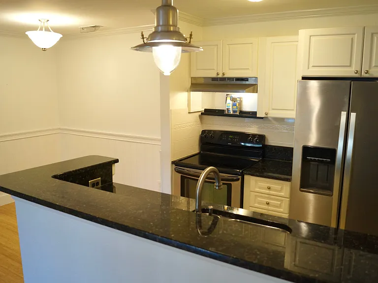 1005 Kingswood Dr — Photo 7