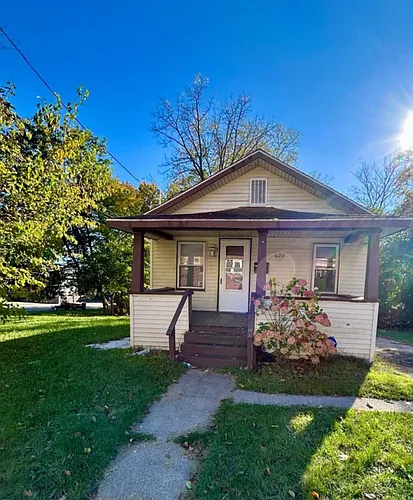 629 Van Buren St W Photo 1 629 Van Buren St W Photo 1