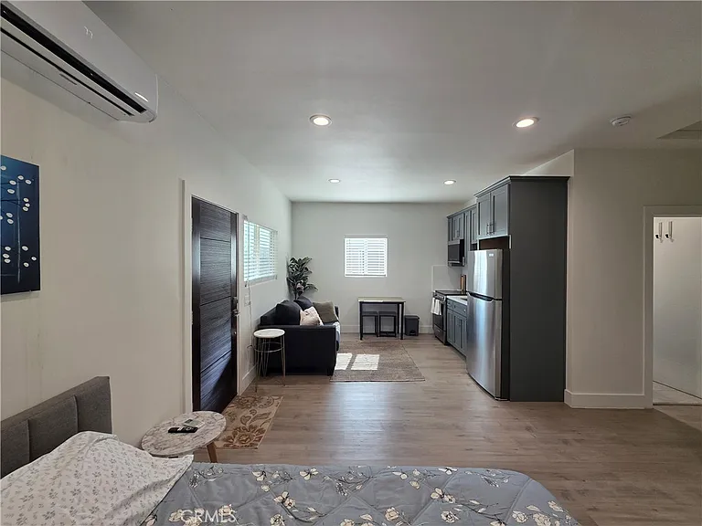 6956 Glade Ave — Photo 4