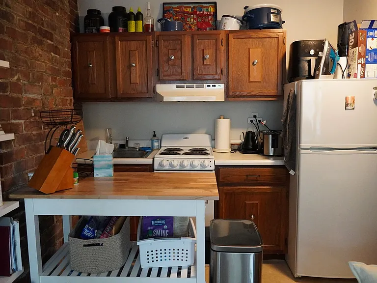 10 Wellington St — Photo 14