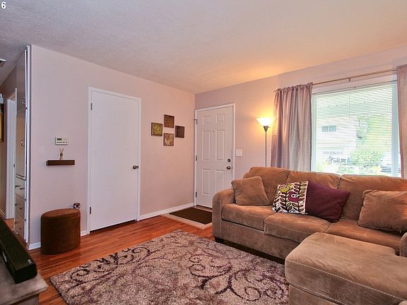 5th image of 9335 SE Regents Dr