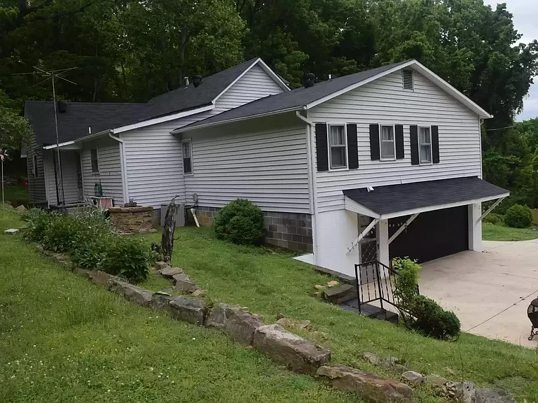 580 Raulstontown Rd — Photo 2