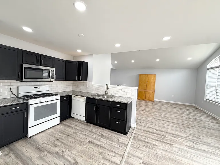 47515 Ormskirk Dr — Photo 7