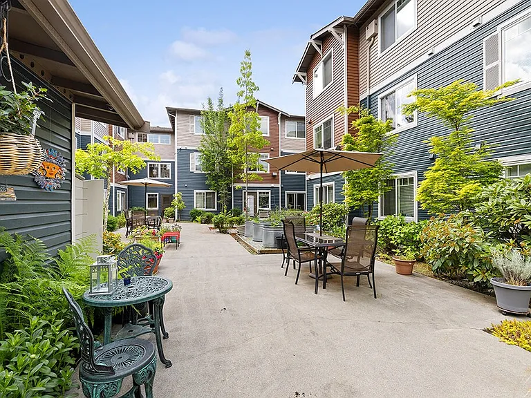 Ballinger Court Senior Affordable Apartments — Photo 13