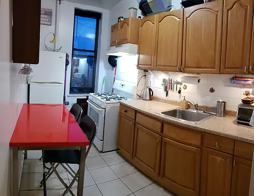 Rented by Sector Property Group | media 5