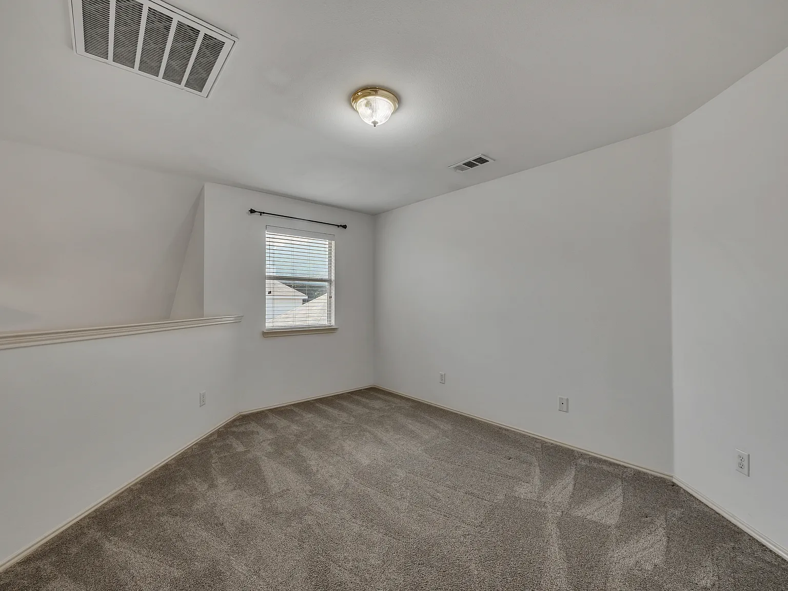 114 Constitution Drive - 1 — Photo 3
