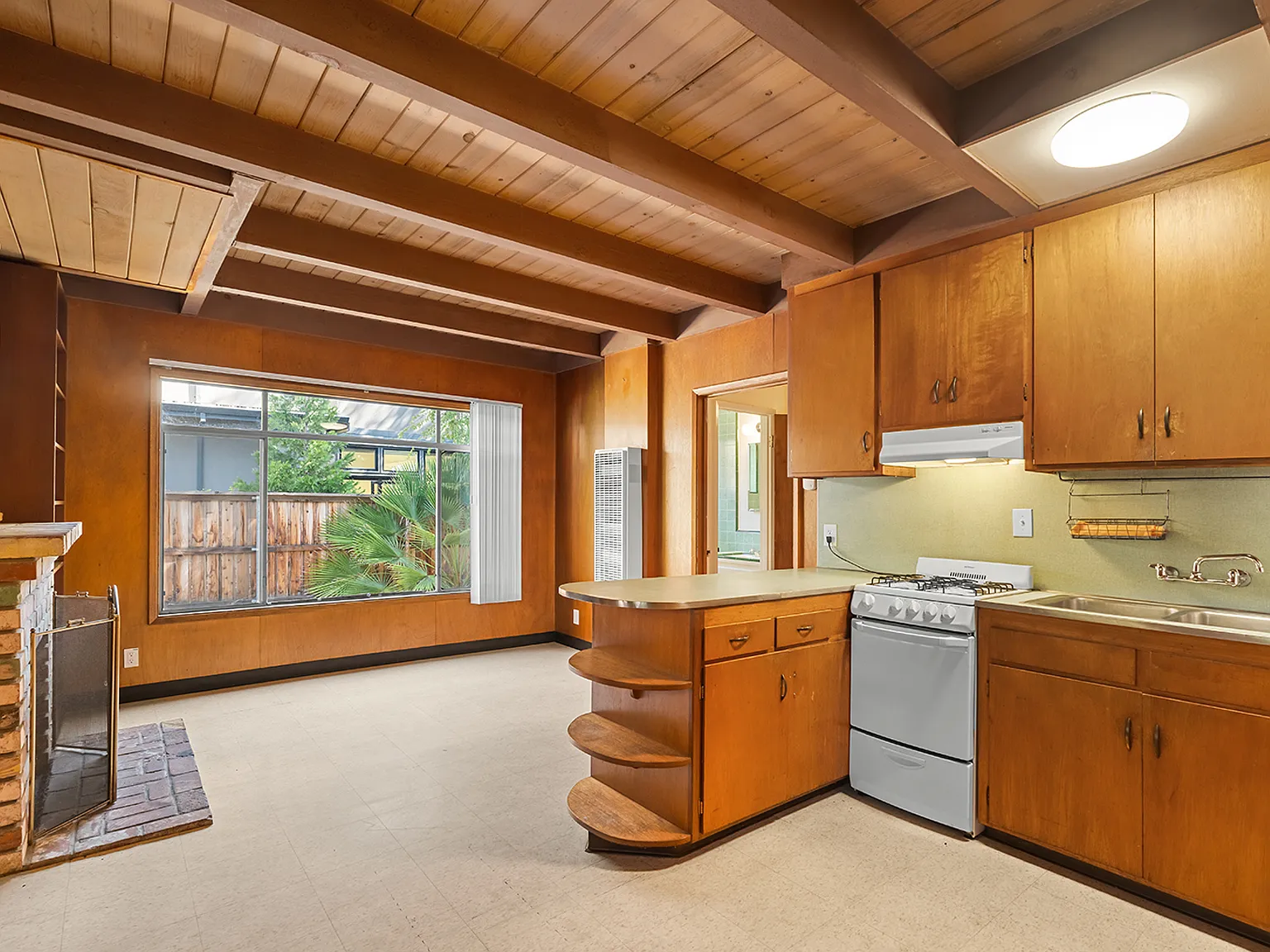 1 bed, 450 sqft, $2,900 — Photo 3