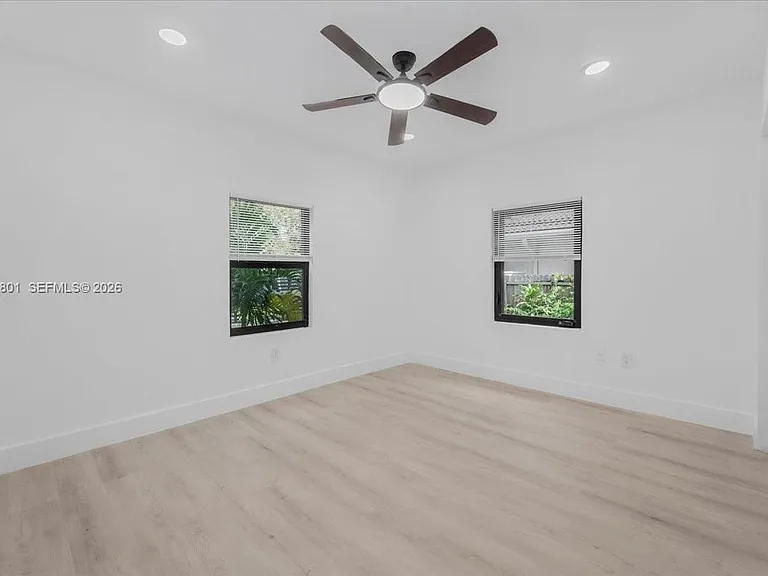 5220 SW 6th St — Photo 30