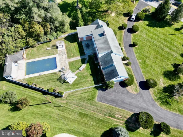 2200 Dulaney Valley Rd, Lutherville, MD 21093