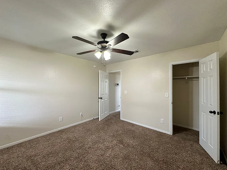 6710 Alvin Dr — Photo 40