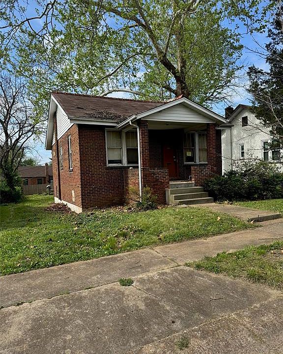 2nd image of 7054 Julian Ave