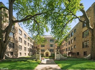 734 Noyes St APT O3, Evanston, IL 60201