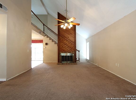 5th image of 13311 Los Indios St