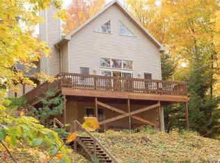 5668 Deer Run Way NW, Rapid City, MI 49676