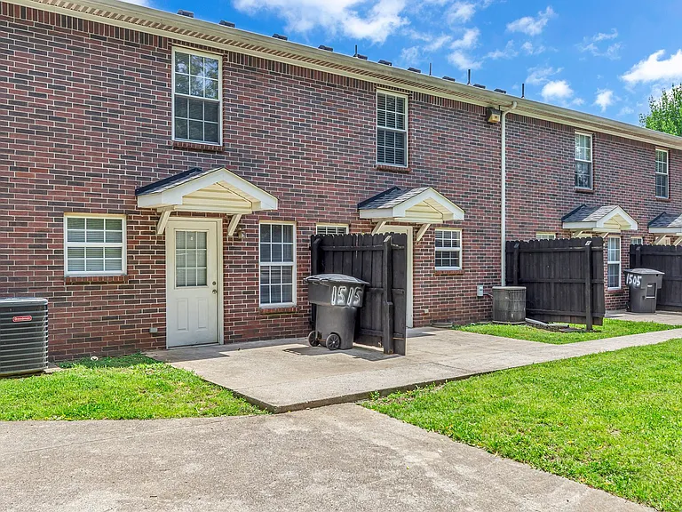 1509 Center Pointe Dr — Photo 20