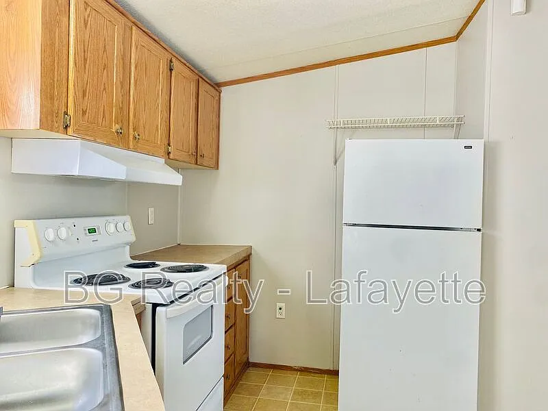 2 bed, 1.0 bath, 832 sqft, $750 — Photo 4
