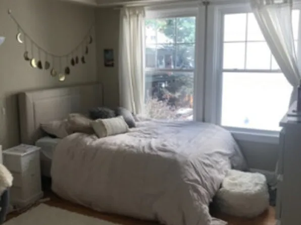 17 Putnam Ave, Cambridge, MA 02138