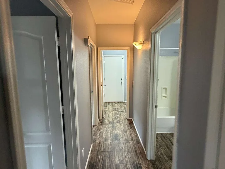 135 W Holstein Trl — Photo 9