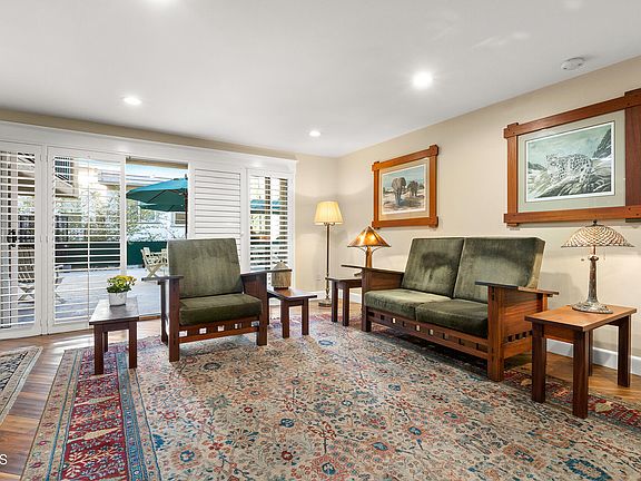 4th image of 382 E California Blvd APT 106