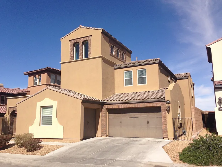 496 Via Palermo Dr — Photo 2