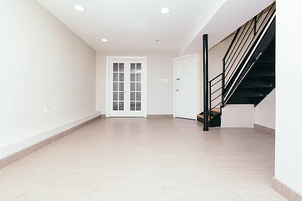 Rented by Nooklyn NYC LLC | media 24