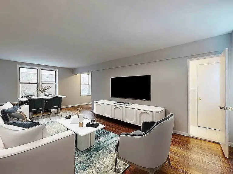 928 2nd Ave #6 — Photo 1