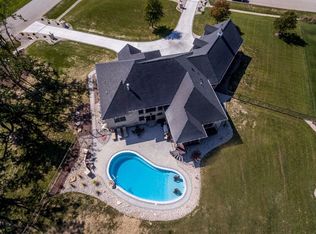 8016 Country Brook Ct, Springboro, OH 45066