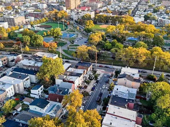 305 Sherman Avenue image 16 of 48