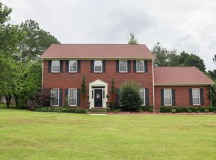 209 Stonegate Dr, Dothan, AL 36305