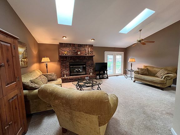 5th image of 6323 Knollwood Dr